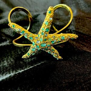 Unique starfish and rhinestone large cuff